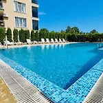 Vip Vision 409 Sunny Apartament *