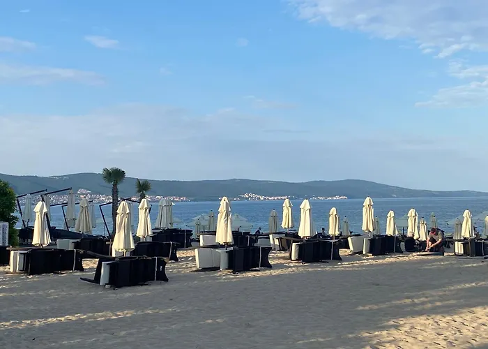 Апартамент Vip Vision 409 Sunny