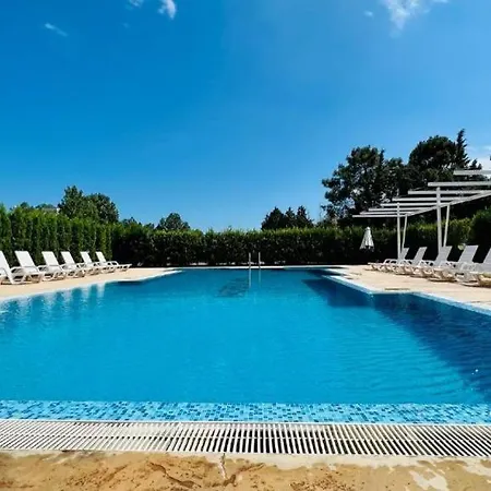 Vip Vision 409 Sunny Апартамент