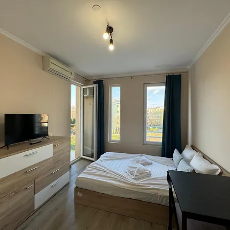 Vip Vision 409 Sunny Apartament *